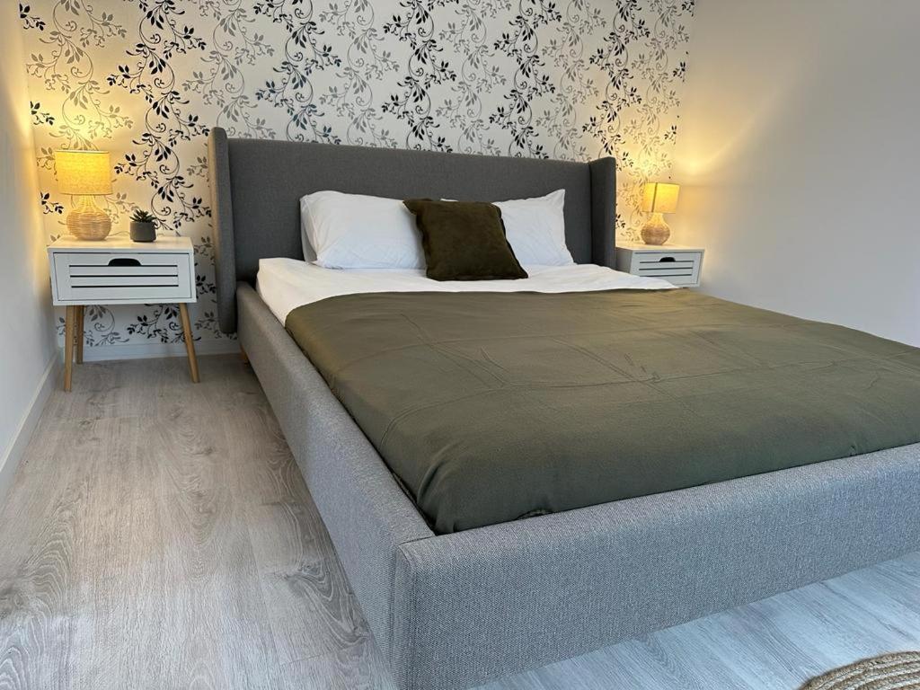 City Center Accommodation 111 Resita Extérieur photo